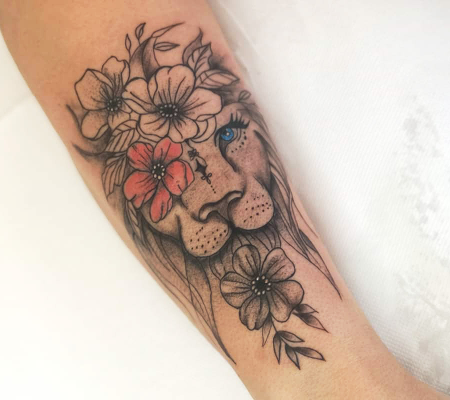 Home 19 minimal tattoo Luana Finocchiaro